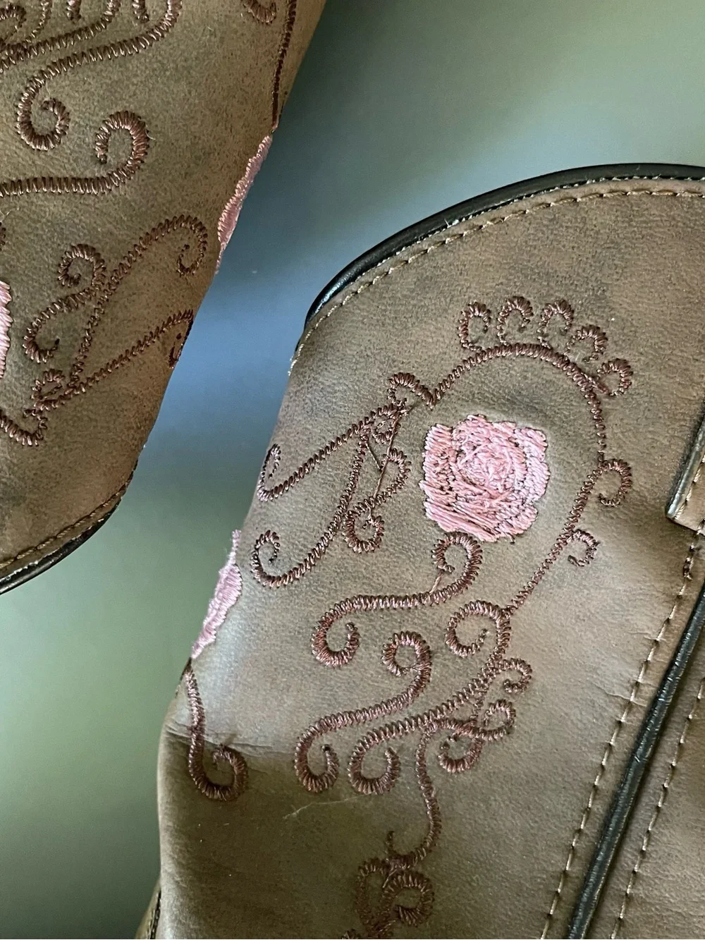 Shyanne Girls Floral Pink Embroidered Western Cowboy Boot 3D Horse Snip Toe